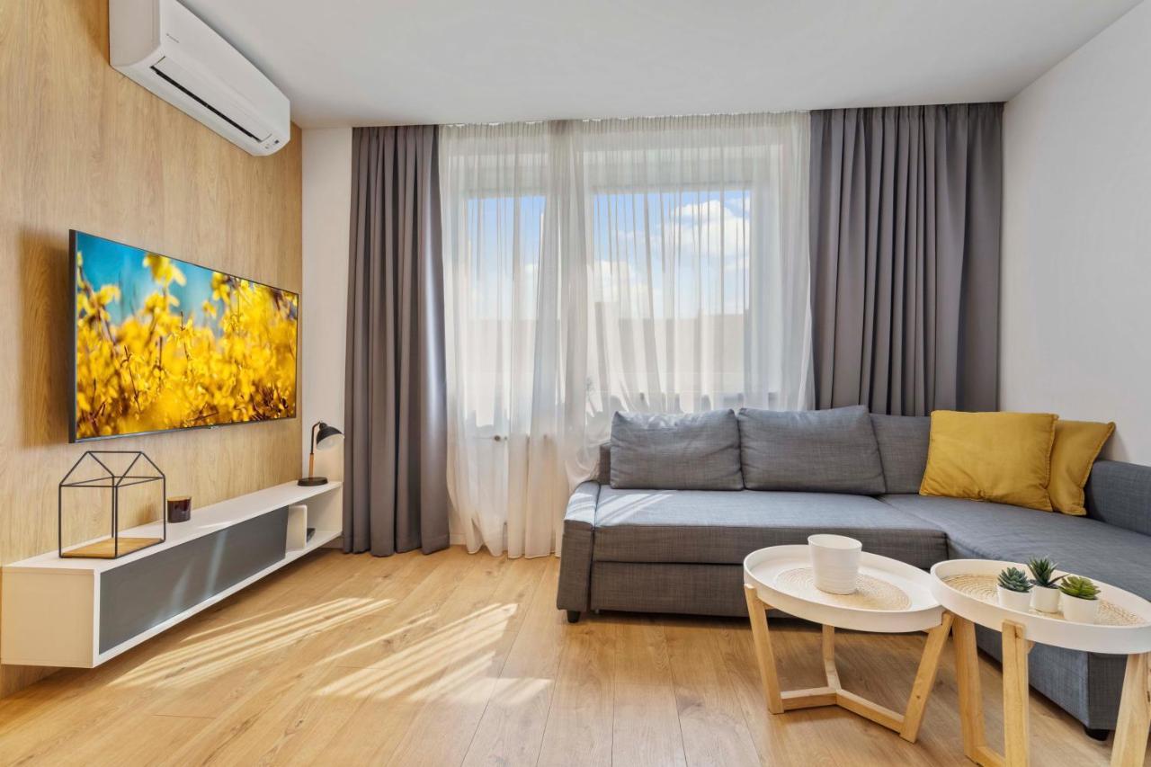 Lam Concrete - Ac - Balcony Apartment Bratislava Bagian luar foto