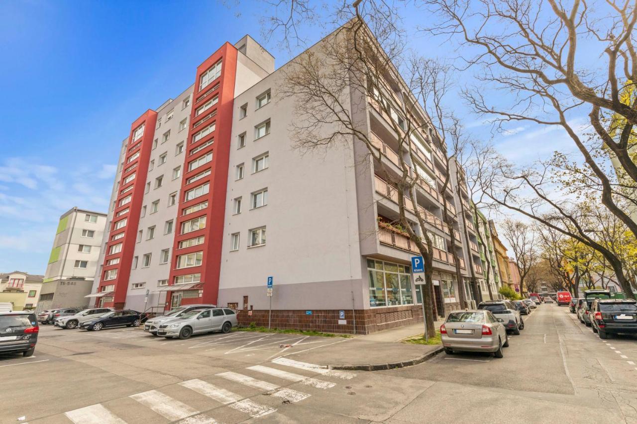 Lam Concrete - Ac - Balcony Apartment Bratislava Bagian luar foto